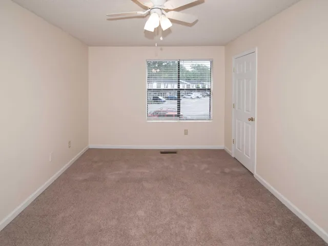 $175,000 | 6240 Lucille Drive, Unit 161E, North Charleston, SC 29406