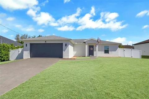 $302,000 | 2903 Northwest 4th Place, Cape Coral, FL 33993