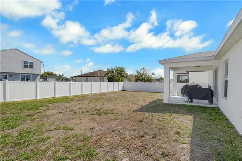 $302,000 | 2903 Northwest 4th Place, Cape Coral, FL 33993