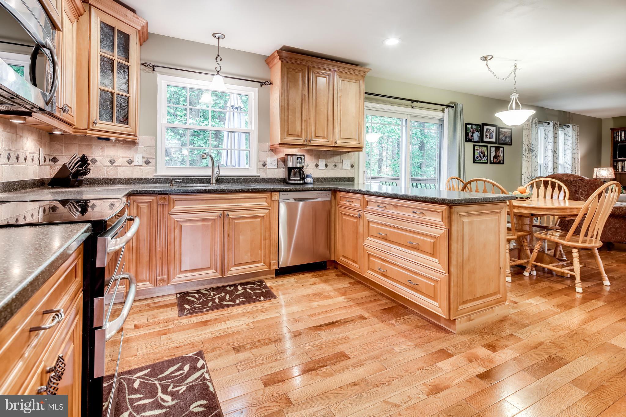 9523 Ridgeview Drive Columbia, MD 21046 - Photo 10 of 30 Kitchen with Stainless Steel Appliances