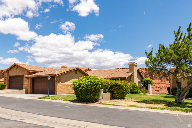 652 Ridge Rim Way St. George, UT 84770 - Photo 1 of 45