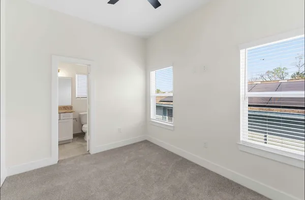 $479,999 | 7809 Dyer Street, Houston, TX 77088
