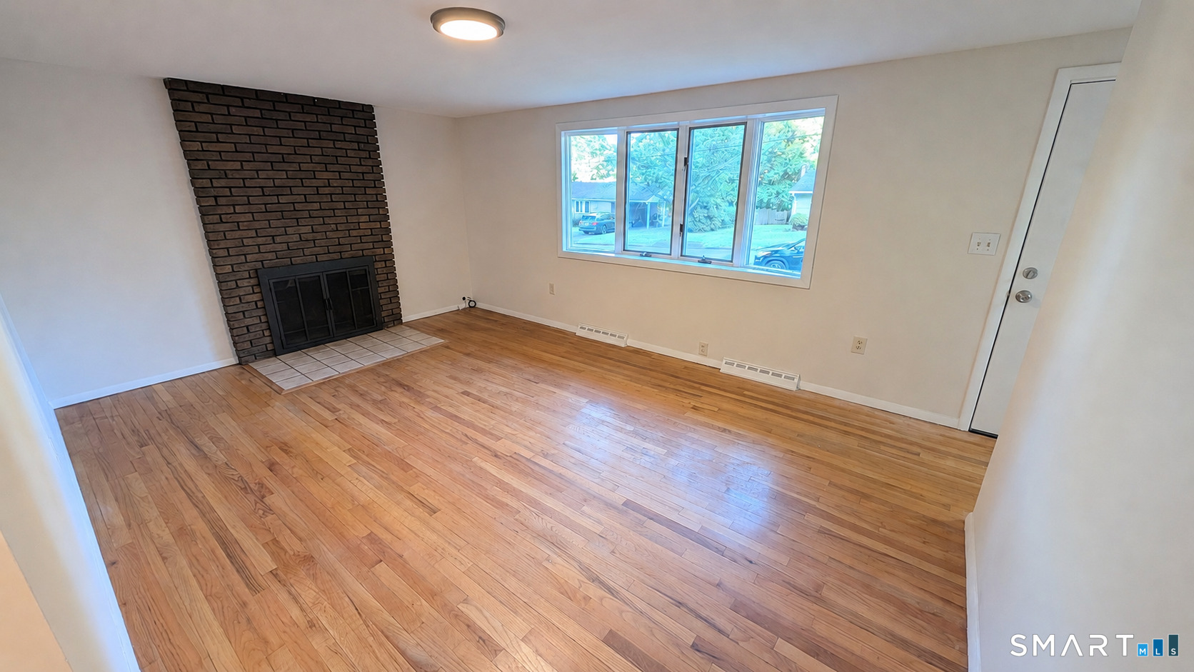 21 Rondy Lane East Hartford, CT 06108 - Photo 9 of 28