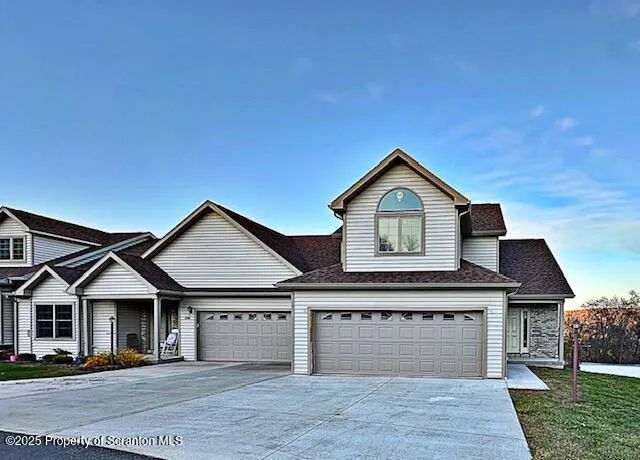 $425,000 | 226 Village View Drive, Tunkhannock, PA 18657