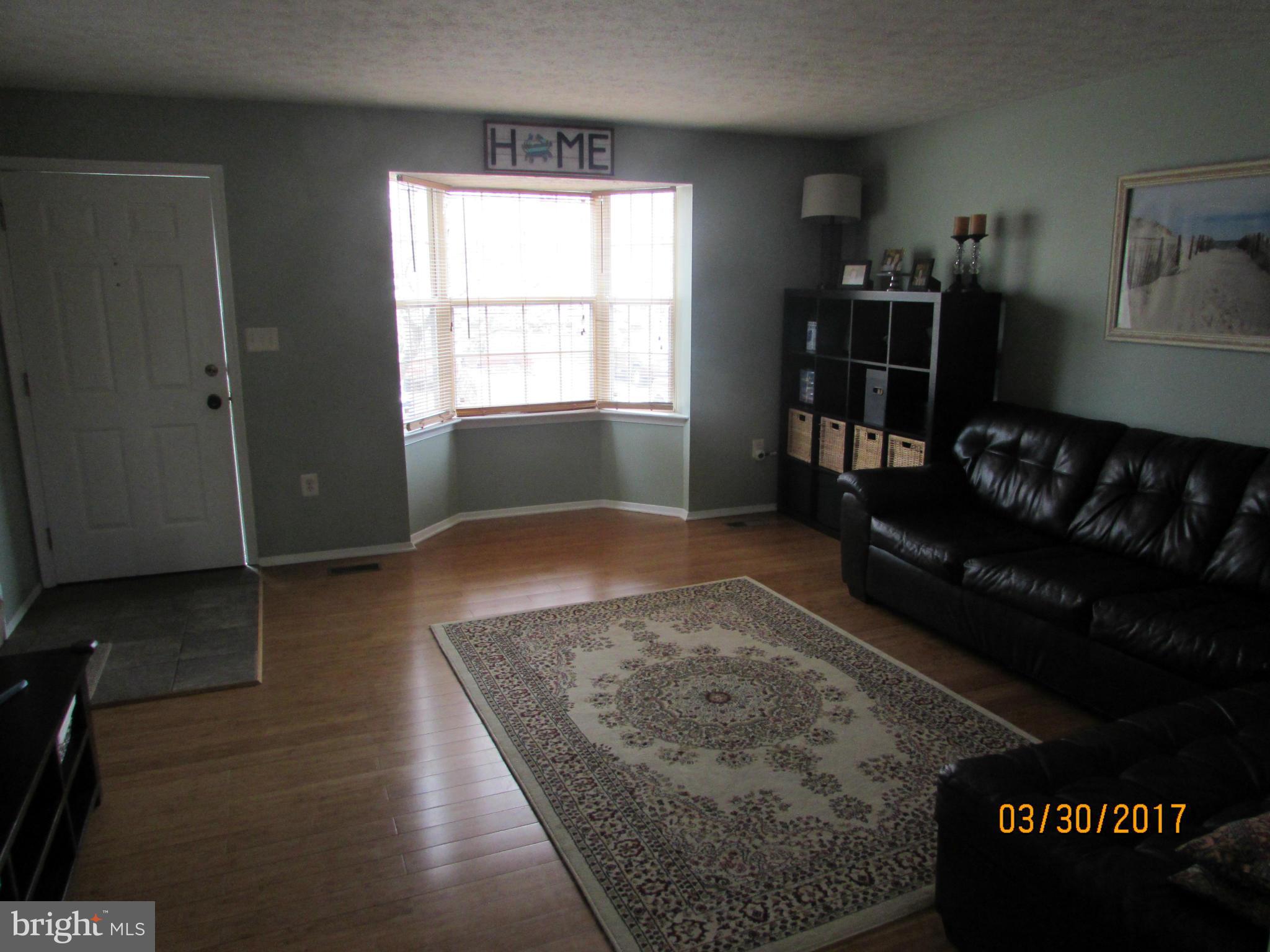 341 Rambling Ridge Court Pasadena, MD 21122 - Photo 8 of 24 Living Room