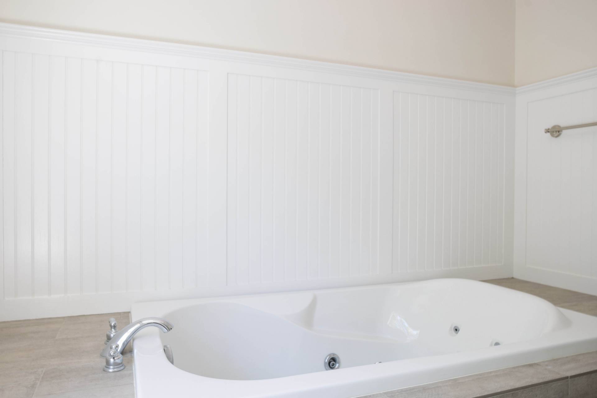 11 Hildreth Road Hampton Bays, NY 11946 - Photo 14 of 32