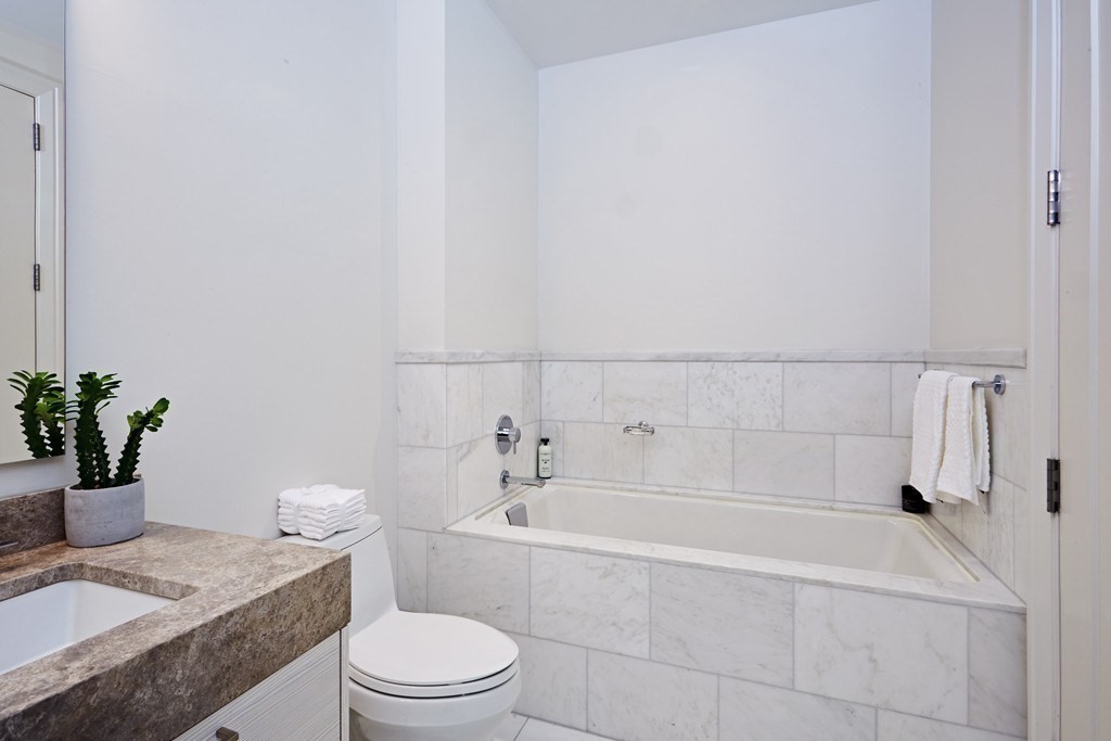1 Franklin Street, Unit 3409 Boston, MA 02110 - Photo 12 of 21