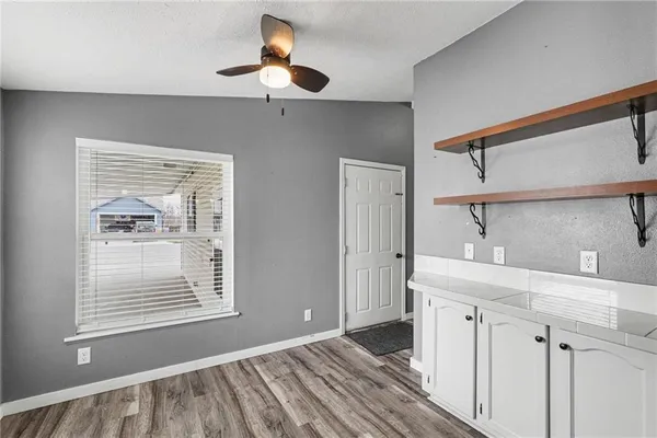 $220,000 | 1002 North White Oaks Lane, Oak Grove, MO 64075