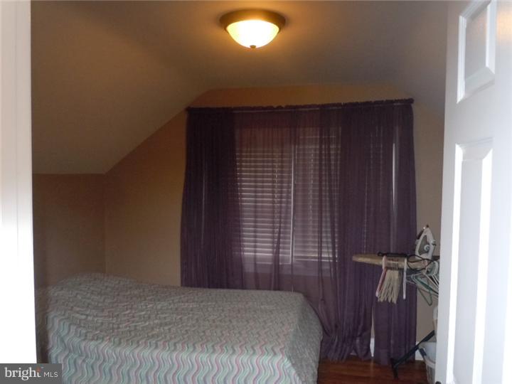 56 Rodmor Road Havertown, PA 19083 - Photo 17 of 21 Bedroom 3