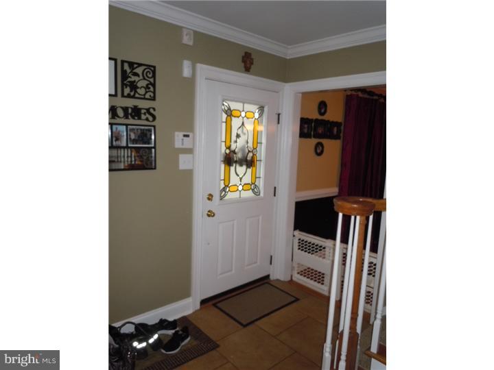 56 Rodmor Road Havertown, PA 19083 - Photo 10 of 21 Foyer