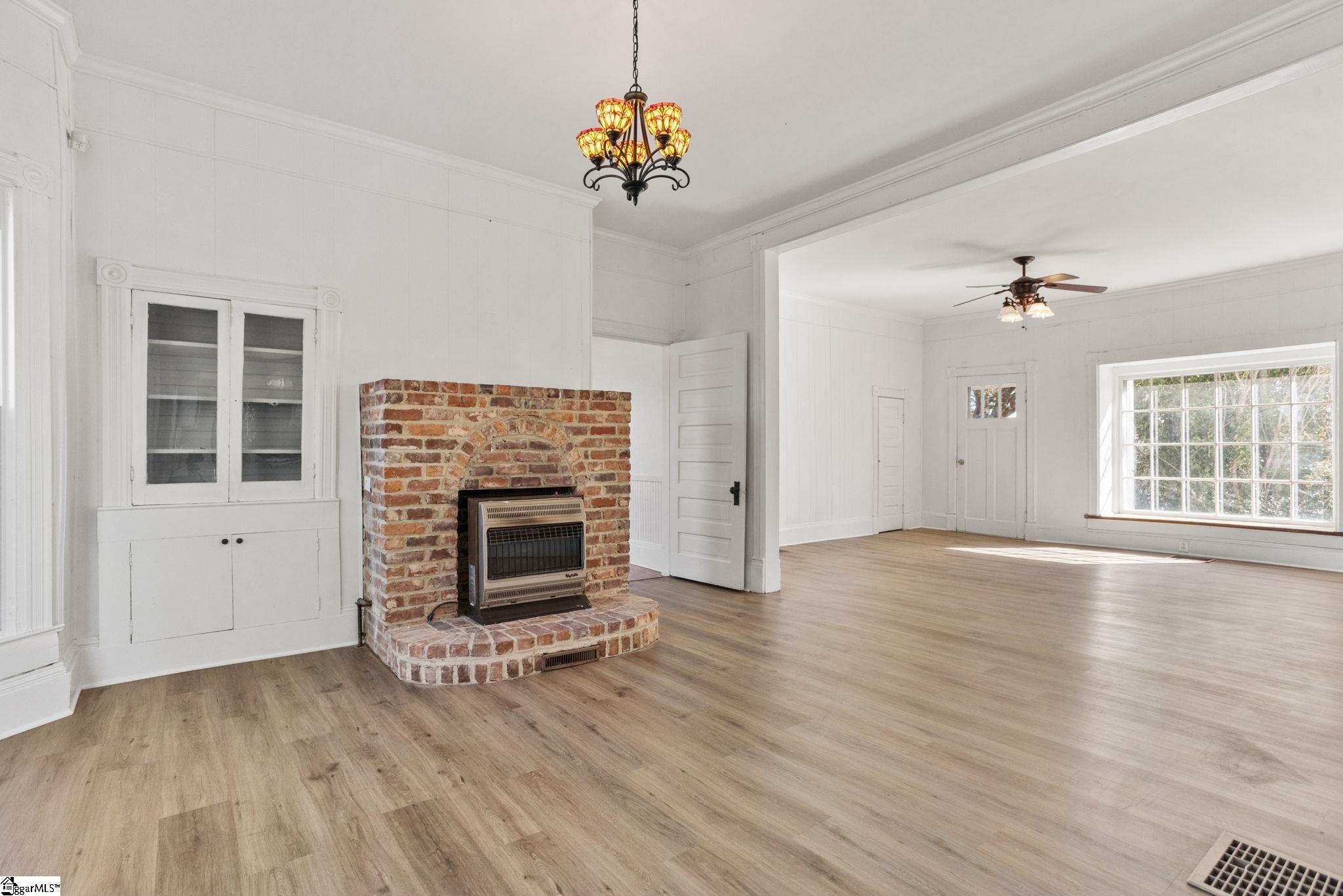 5994 North Old Laurens Road Gray Court, SC 29645 - Photo 8 of 25