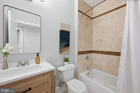 $700,000 | 1654 Euclid Street Northwest, Unit 104, Washington, DC 20009