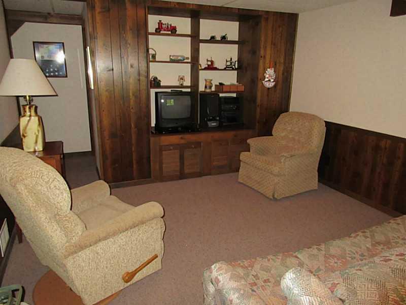 445 Markle Road Apollo, PA 15613 - Photo 18 of 25 Basement/Game Room.