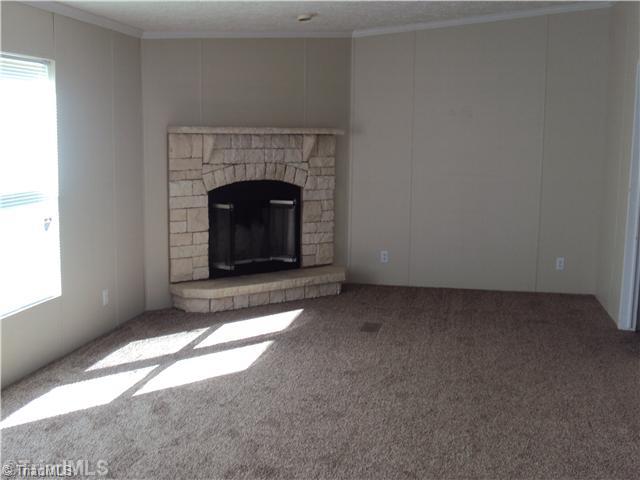 1068 Loblolly Road Madison, NC 27025 - Photo 3 of 11 Den/Family/Great Room.