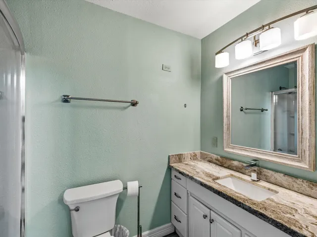 $3,250 | 334 Paradise Drive, Tiki Island, TX 77554