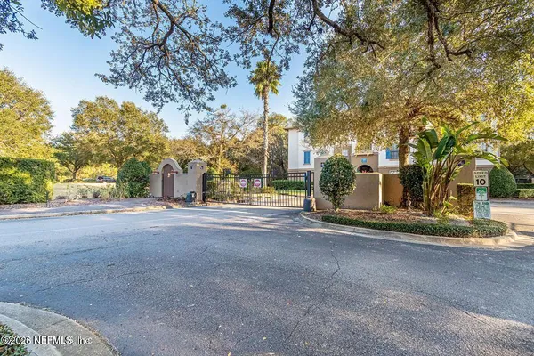 $195,000 | 12700 Bartram Park Boulevard, Unit 2423, Jacksonville, FL 32258