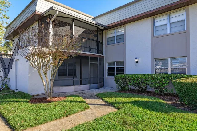 $215,000 | 81 Windtree Lane, Unit 104, Winter Garden, FL 34787