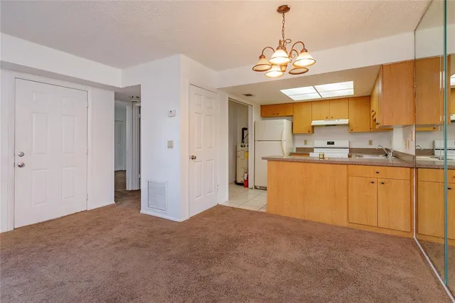 $215,000 | 81 Windtree Lane, Unit 104, Winter Garden, FL 34787