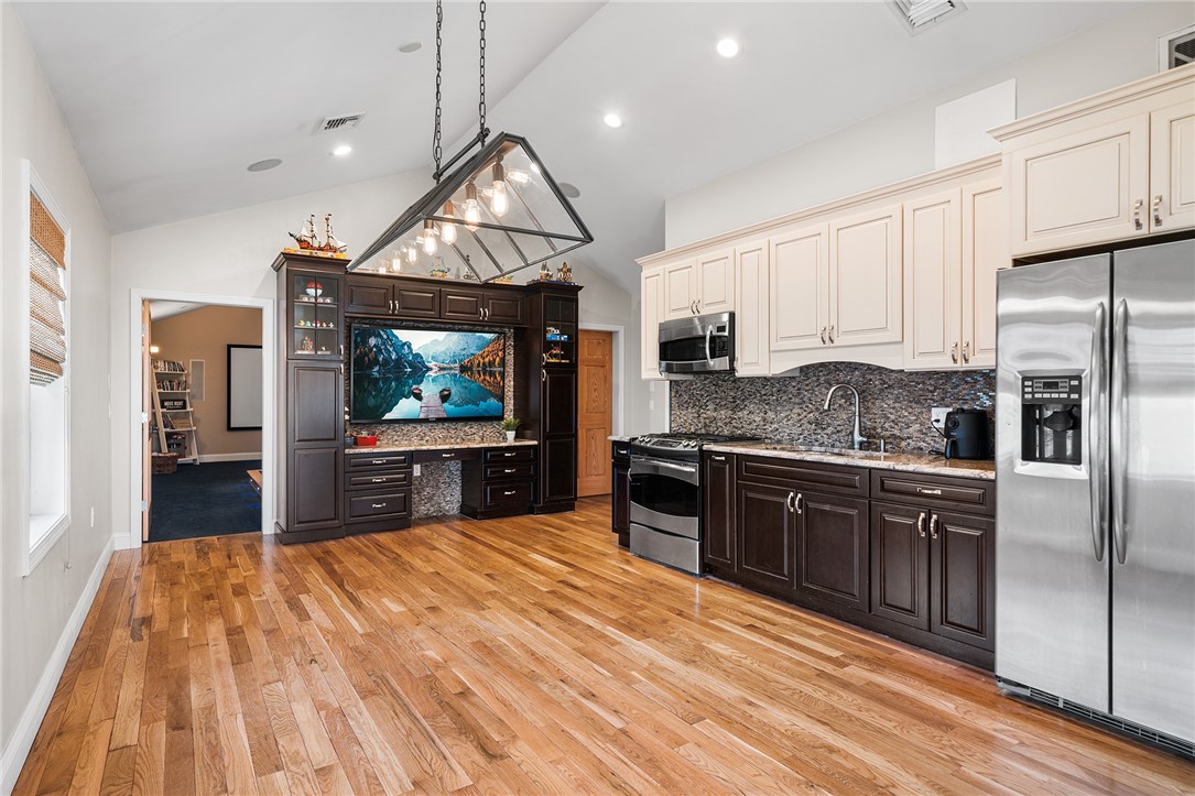 105 Stubble Brook Road West Greenwich, RI 02817 - Photo 22 of 40