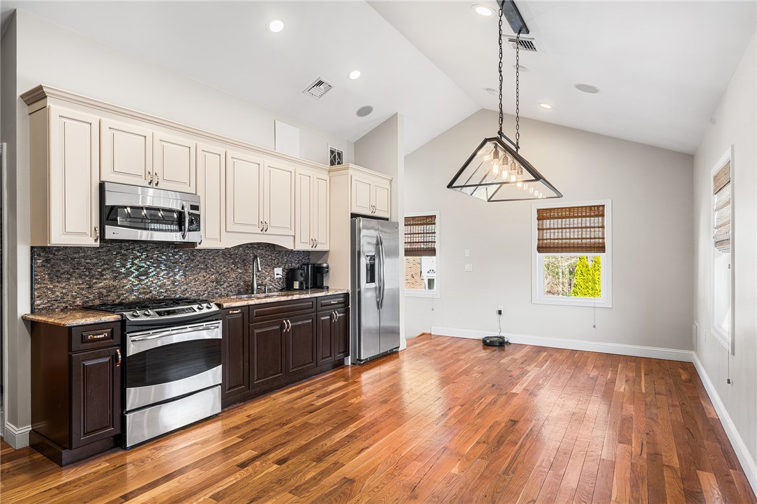 105 Stubble Brook Road West Greenwich, RI 02817 - Photo 23 of 40