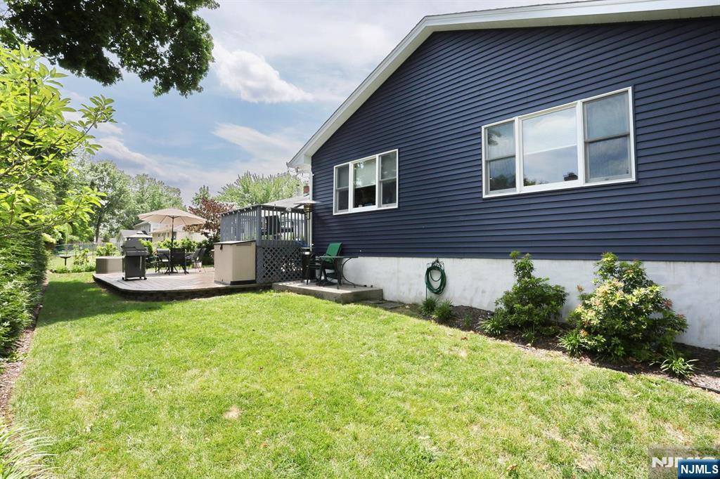 117 Roxbury Road Dumont, NJ 07628 - Photo 48 of 49