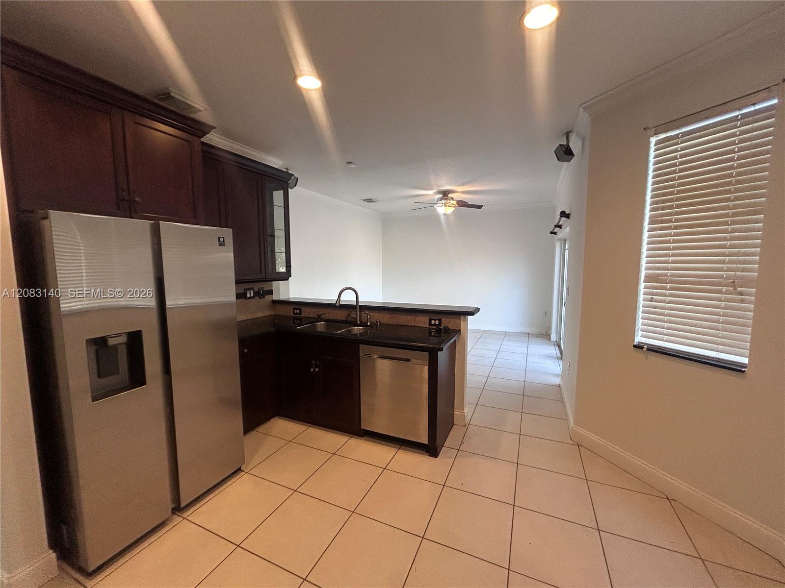 6528 Southwest 158th Pass Miami, FL 33193 - Photo 6 of 33 Gallery Image 6