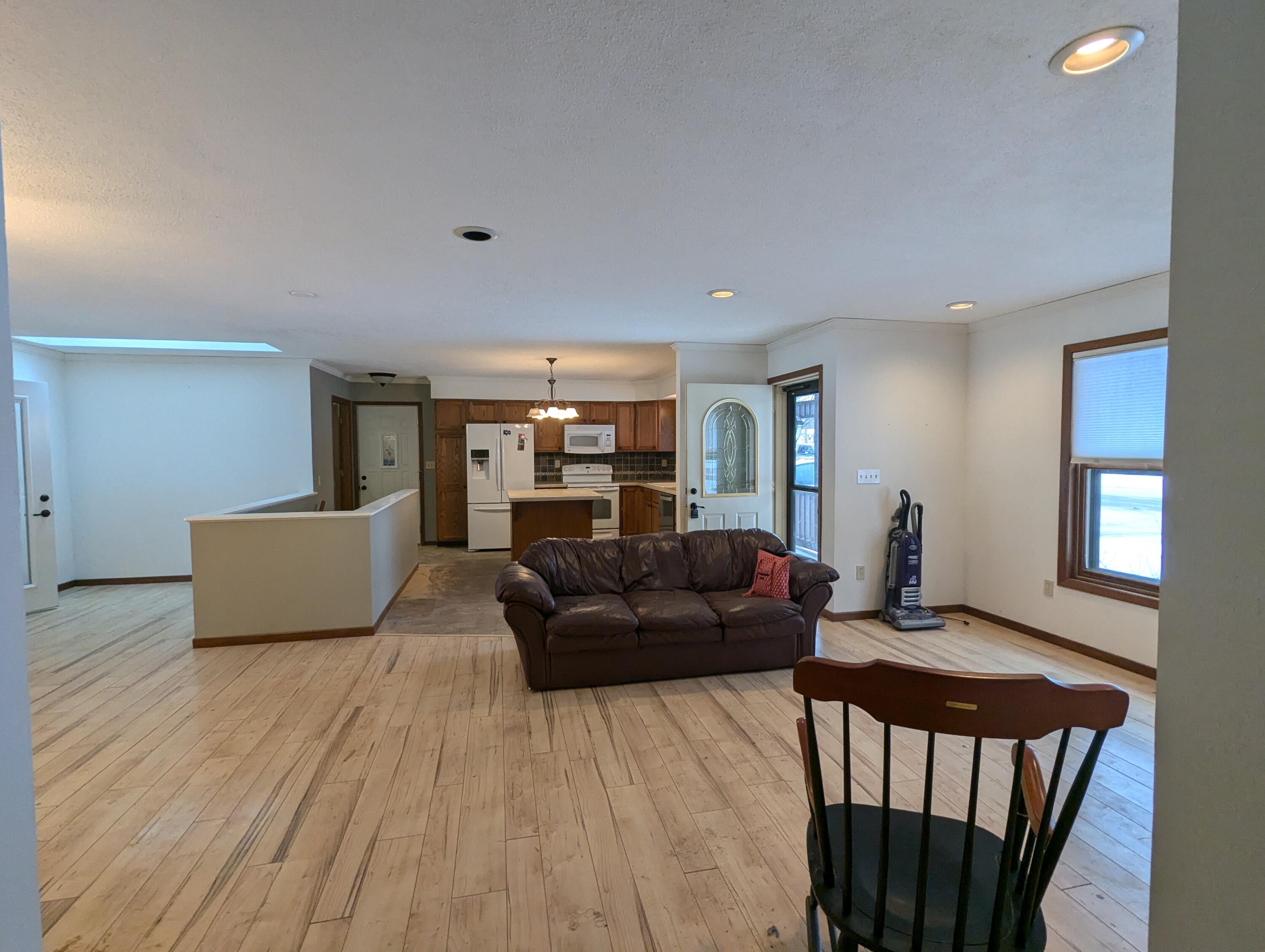 727 Margaret Street Sparta, WI 54656 - Photo 15 of 43 PXL_20260205_214521053