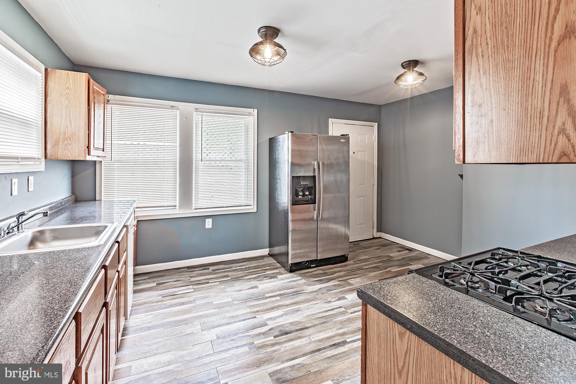 237 Ridge Road Claymont, DE 19703 - Photo 4 of 11