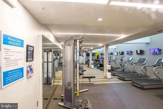 $2,700 | 8370 Greensboro Drive, Unit 1009, McLean, VA 22102