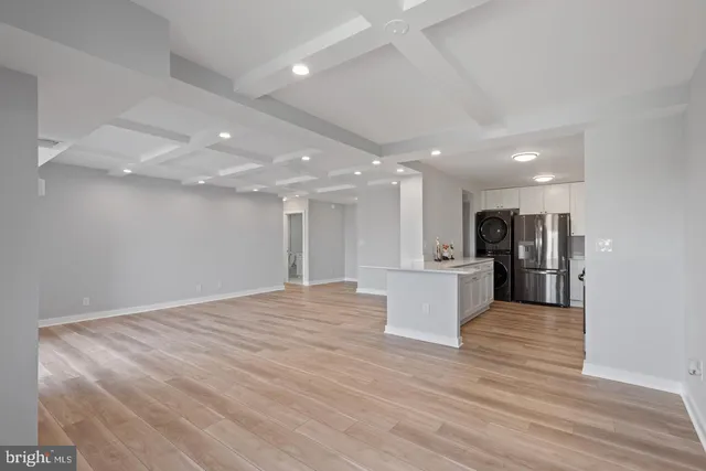 $2,700 | 8370 Greensboro Drive, Unit 1009, McLean, VA 22102