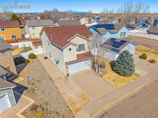 $379,900 | 3003 Mirror Circle, Pueblo, CO 81004