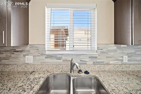 $379,900 | 3003 Mirror Circle, Pueblo, CO 81004