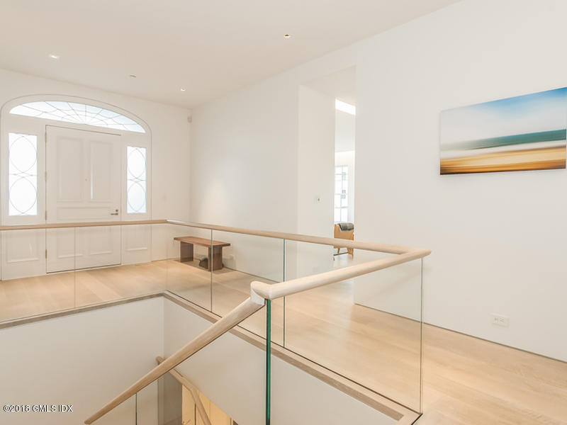 559 Steamboat Road, Unit A1 Greenwich, CT 06830 - Photo 1 of 17 1 entry-foyer-p496355