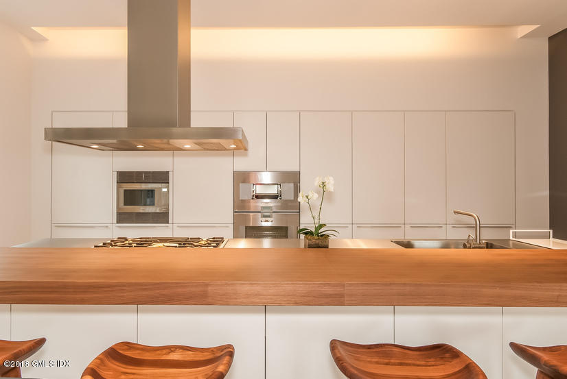 559 Steamboat Road, Unit A1 Greenwich, CT 06830 - Photo 8 of 17 8 kitchen-p496338