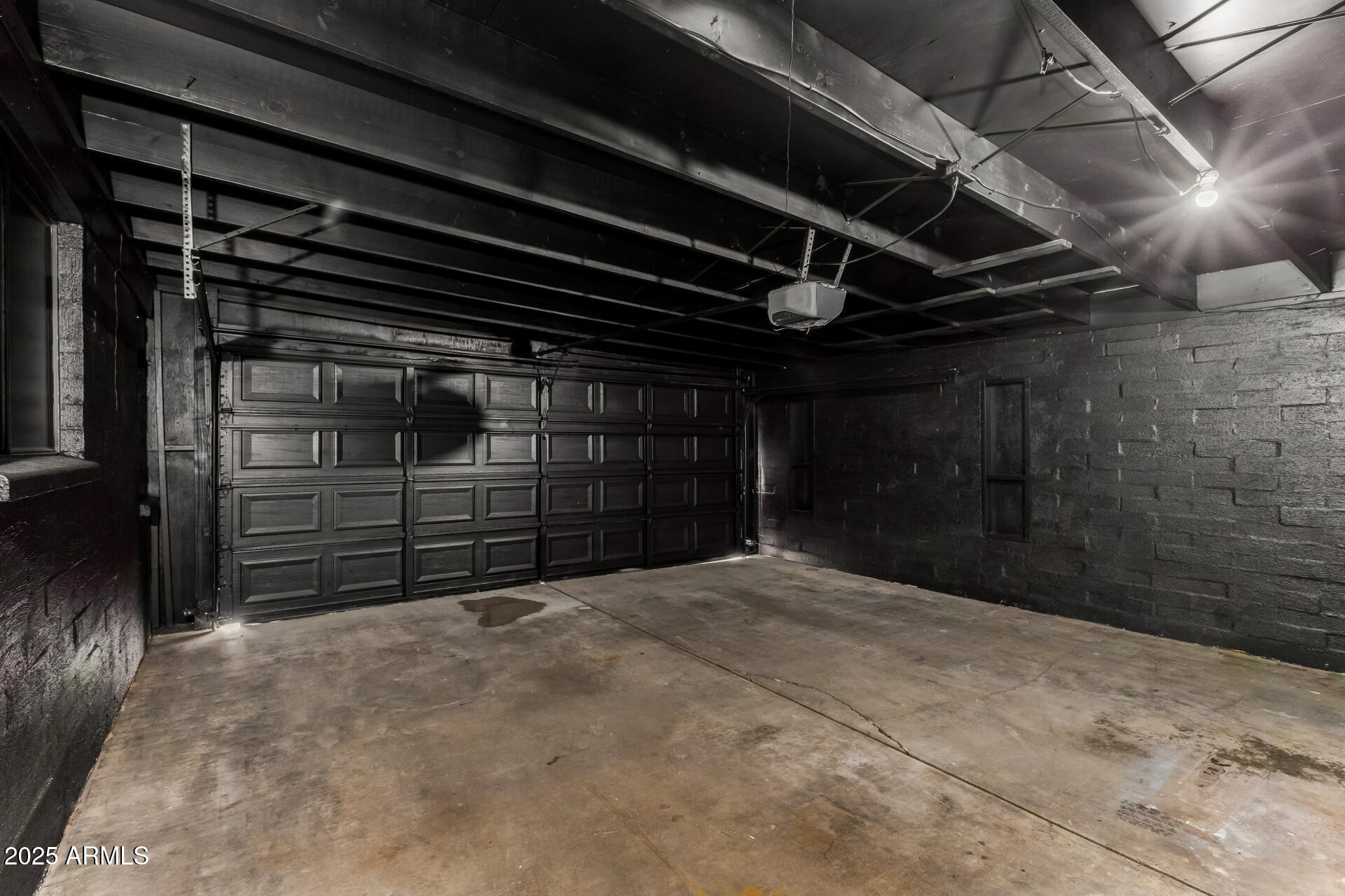 3619 West Griswold Road Phoenix, AZ 85051 - Photo 30 of 36 a view of an empty room