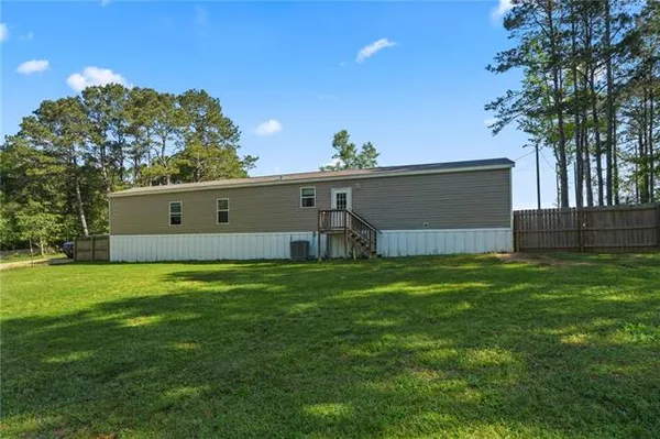 $289,000 | 31301 Holmesville Road, Mount Hermon, LA 70450