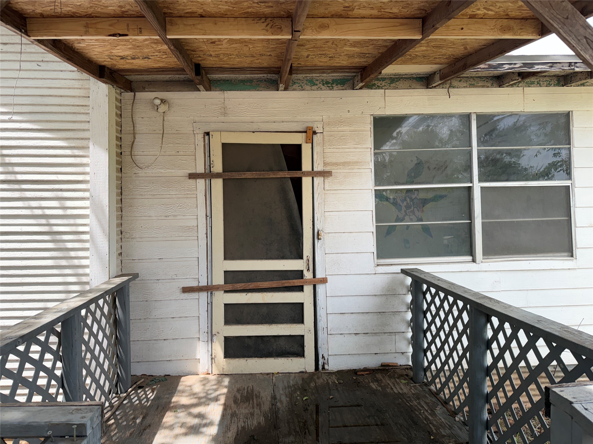 514 Ave D Poteet, TX 78065 - Photo 1 of 12