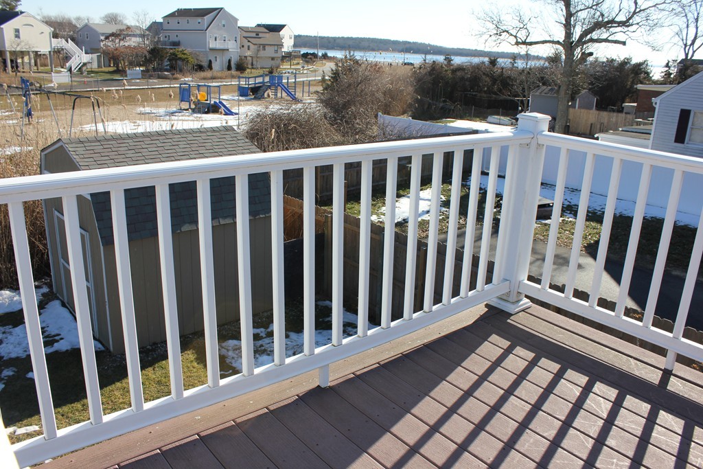 1 Circle Drive Wareham, MA 02571 - Photo 4 of 18