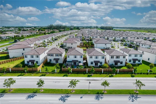 $3,850 | 2444 Southeast 24th Avenue, Homestead, FL 33035