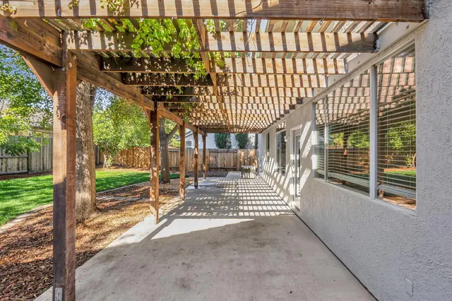 $579,900 | 1095 Powers Circle, Woodland, CA 95776