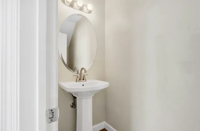 $579,900 | 1095 Powers Circle, Woodland, CA 95776