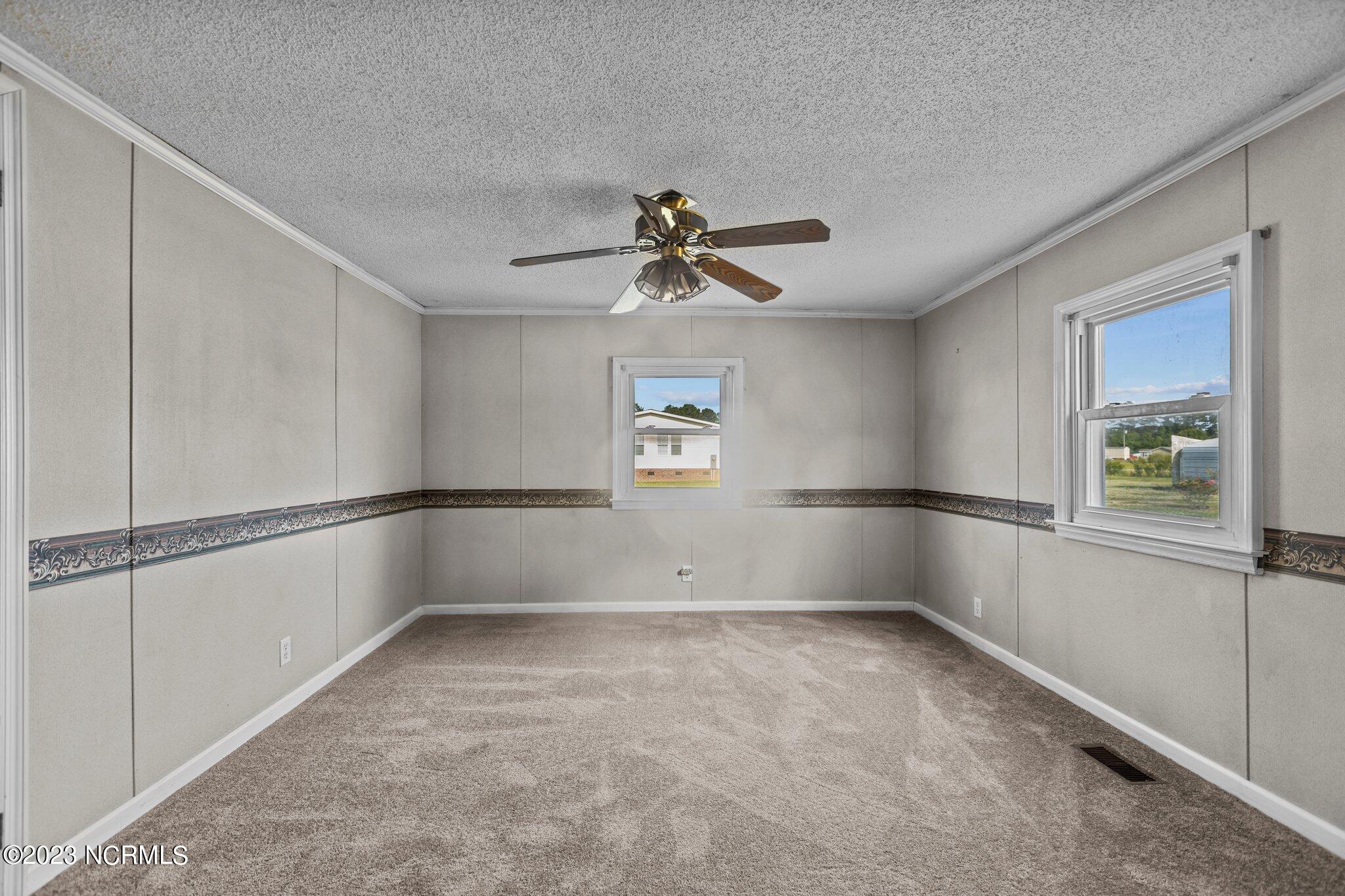 253 Hodges Road Chocowinity, NC 27817 - Photo 15 of 48 Primary Bedroom