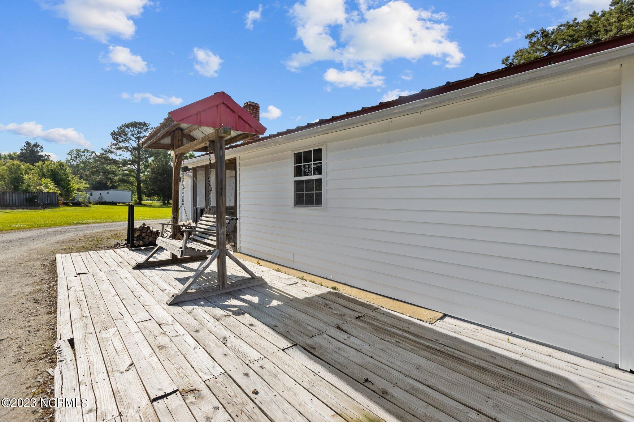 253 Hodges Road Chocowinity, NC 27817 - Photo 27 of 48 Rear Deck