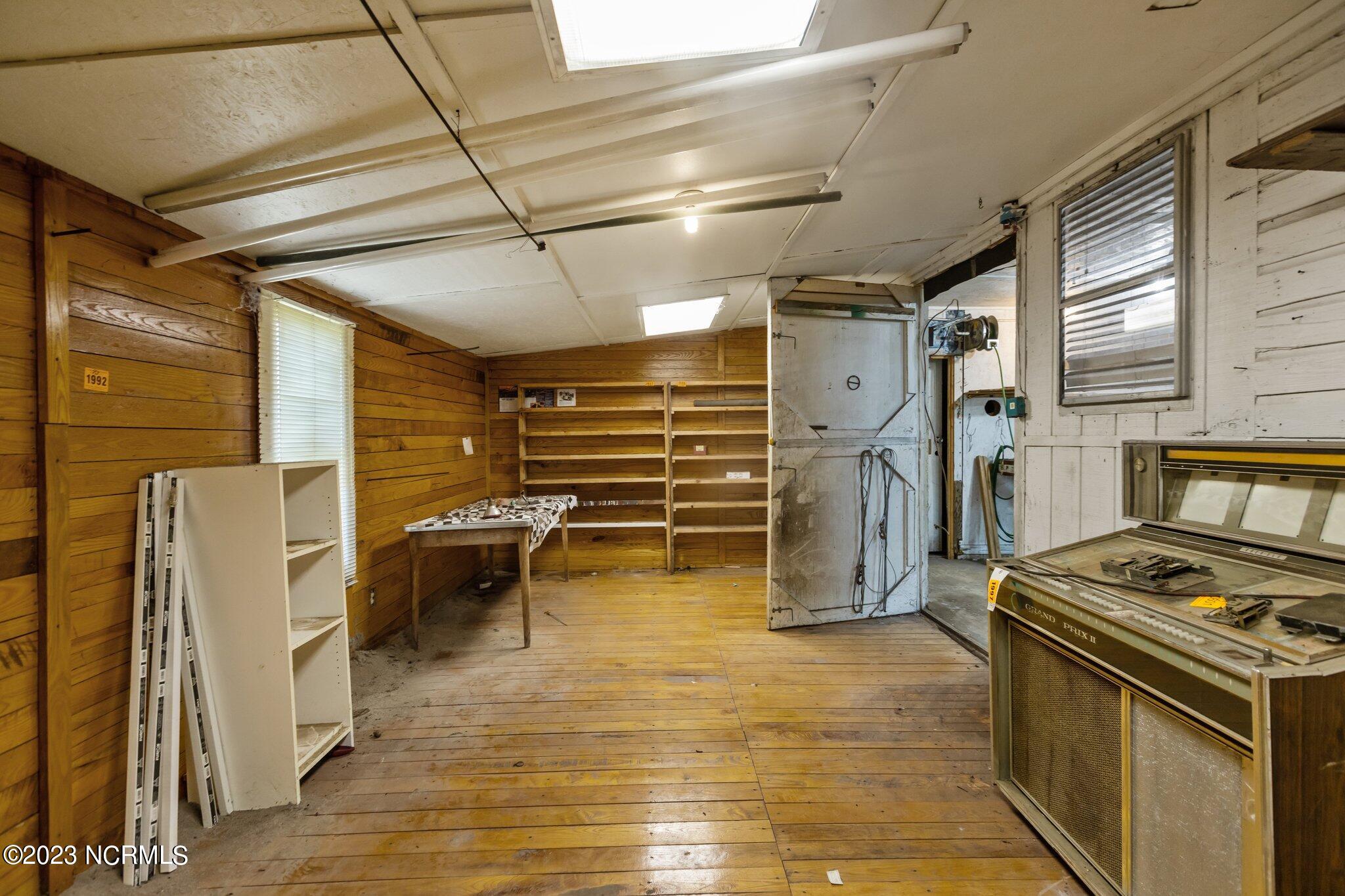 253 Hodges Road Chocowinity, NC 27817 - Photo 40 of 48 Outbuilding Interior View 7