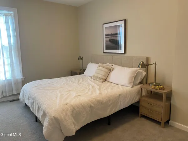 $4,950 | 77 White Street, Saratoga Springs, NY 12866