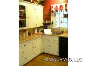 210 Yancey Road Marion, NC 28752 - Photo 6 of 24 Gallery Image 6