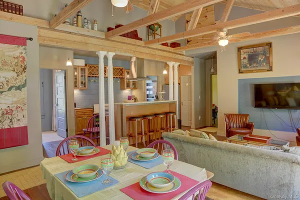 $2,500,000 | 18 Stagecoach Trail, Amenia, NY 12501