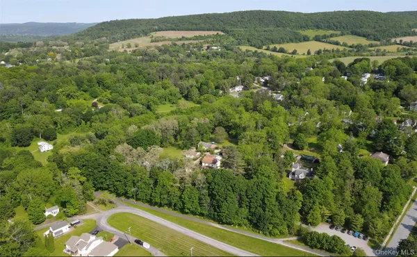 $2,500,000 | 18 Stagecoach Trail, Amenia, NY 12501