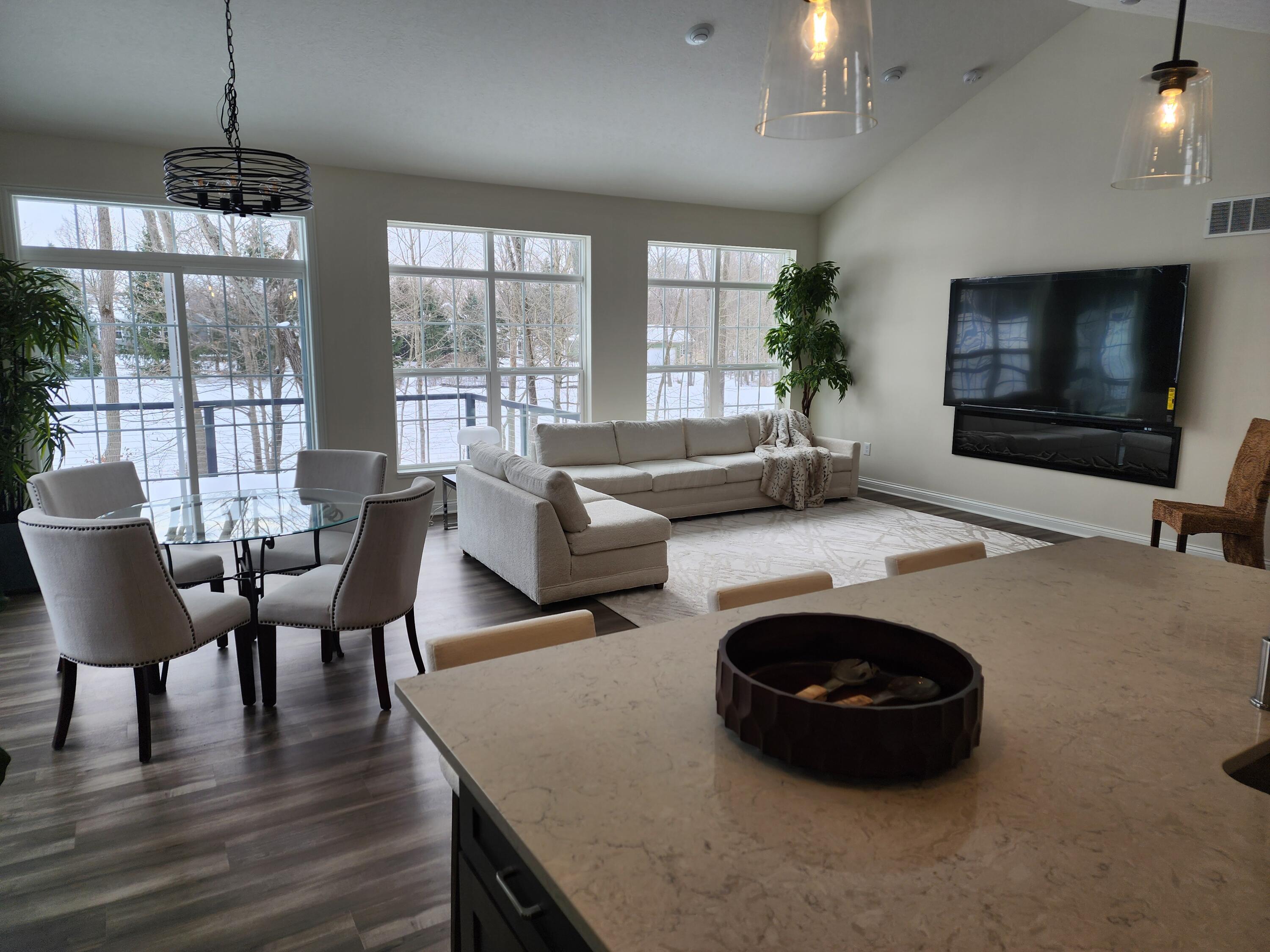 4947 Rigsby Road Powell, OH 43065 - Photo 3 of 33 SM6GRPix