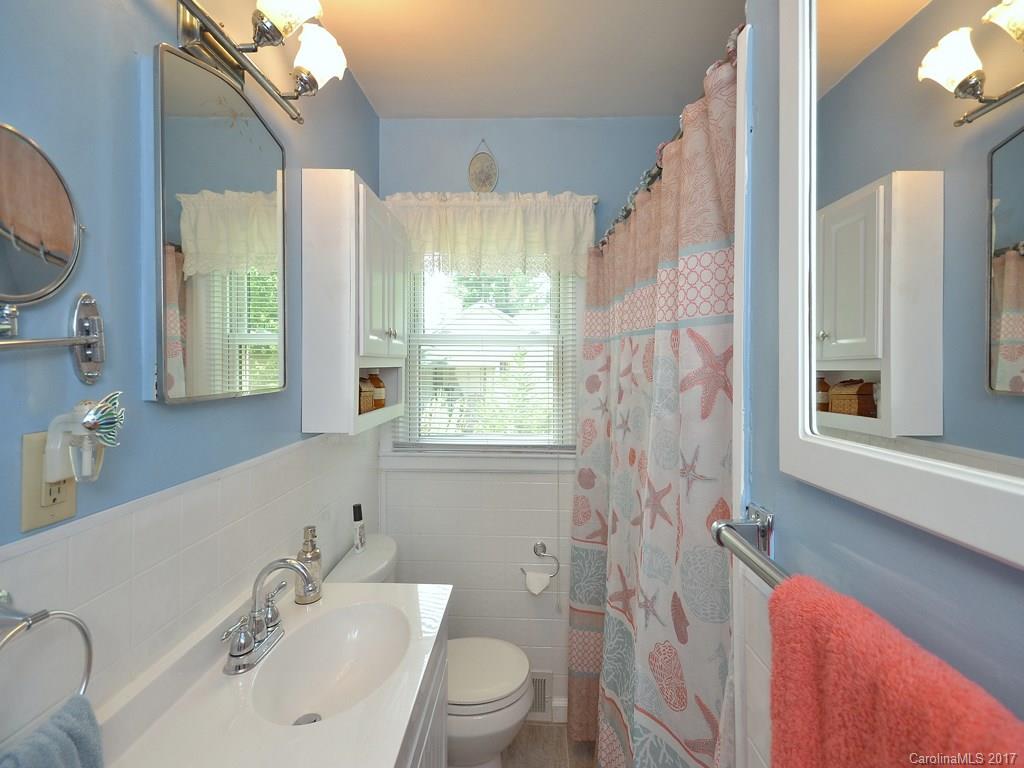 277 Lower Edgewood Road Candler, NC 28715 - Photo 15 of 20 Gallery Image 15